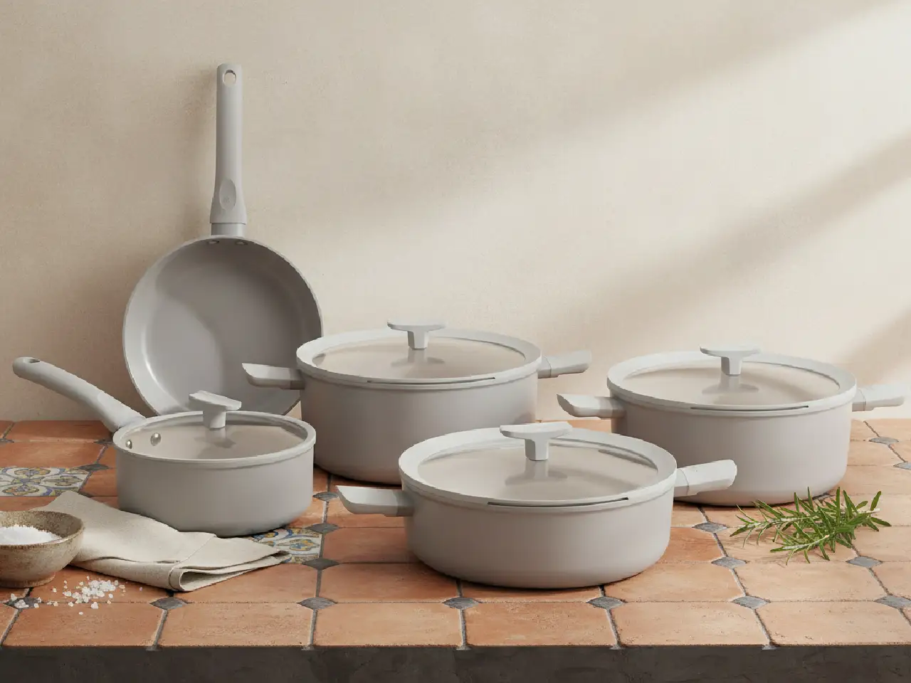 BergHoff Leo Balance Nonstick Covered Stockpot 28cm BergHoff Leo Balance Nonstick Covered Stockpot 28cm