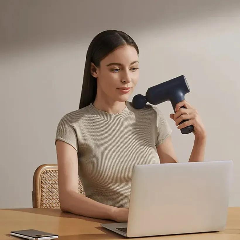 ماساژور تفنگی شیائومی مدل Massage Gun 2 XMFG-M451 / MJJMQ05YM نسخه گلوبال image gallery