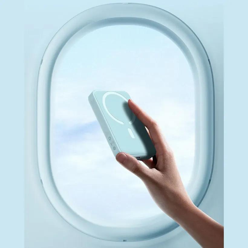 پاوربانک وایرلس 10000 مگنتی باسئوس مدل PPCX030002 توان 20 وات image gallery