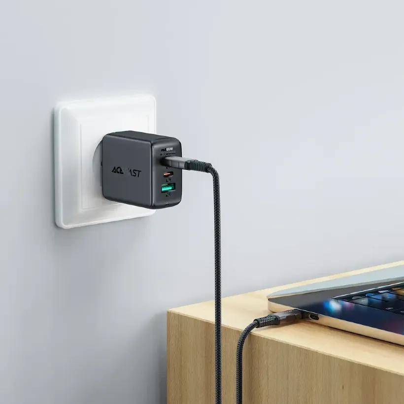 کابل Type-C به Type-C ایس فست مدل C1-09 طول 1 متر توان 240 وات image gallery