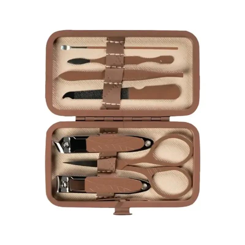 ست 7 عددی مانیکور گرین لاین مدل Manicure kit GN7PCMNCR